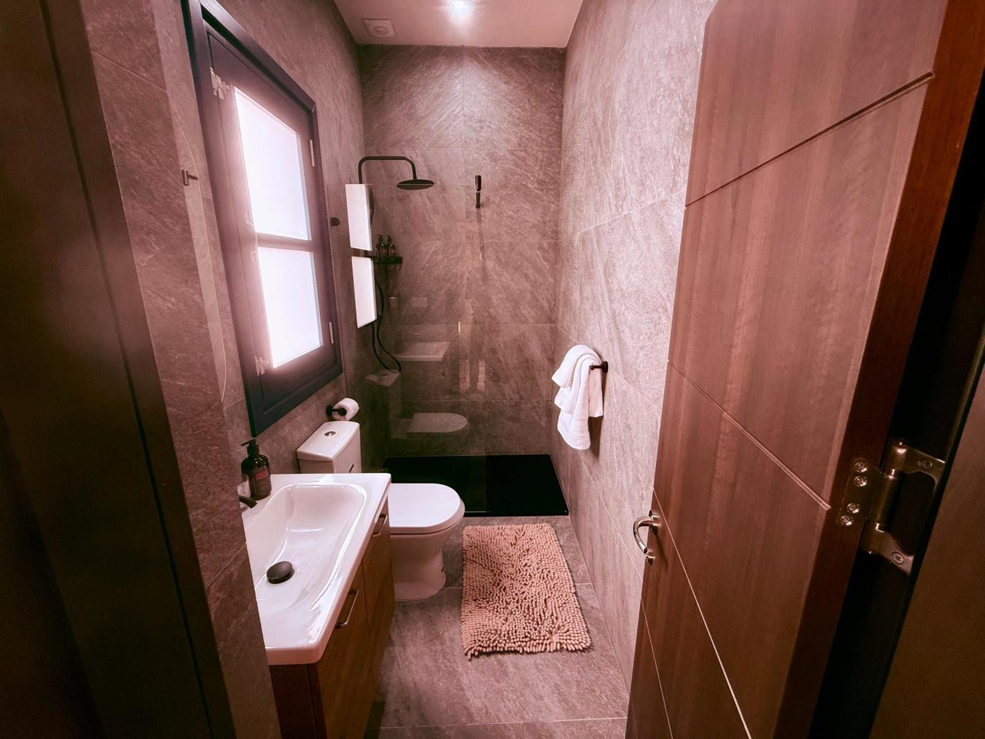 Square Guest house *